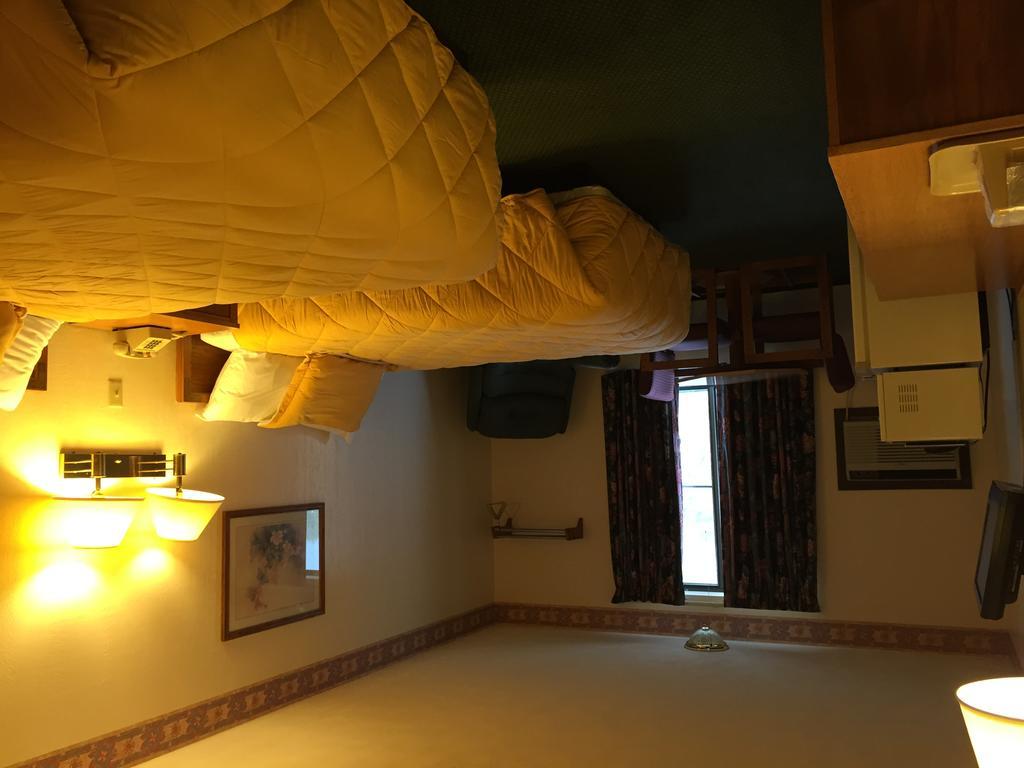 Baxter Inn 4 Less Baxter Springs Экстерьер фото